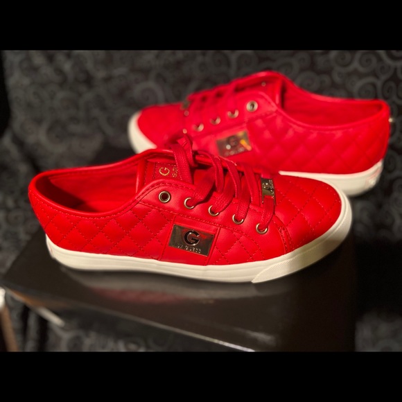 New Guess shoes - Picture 1 of 5